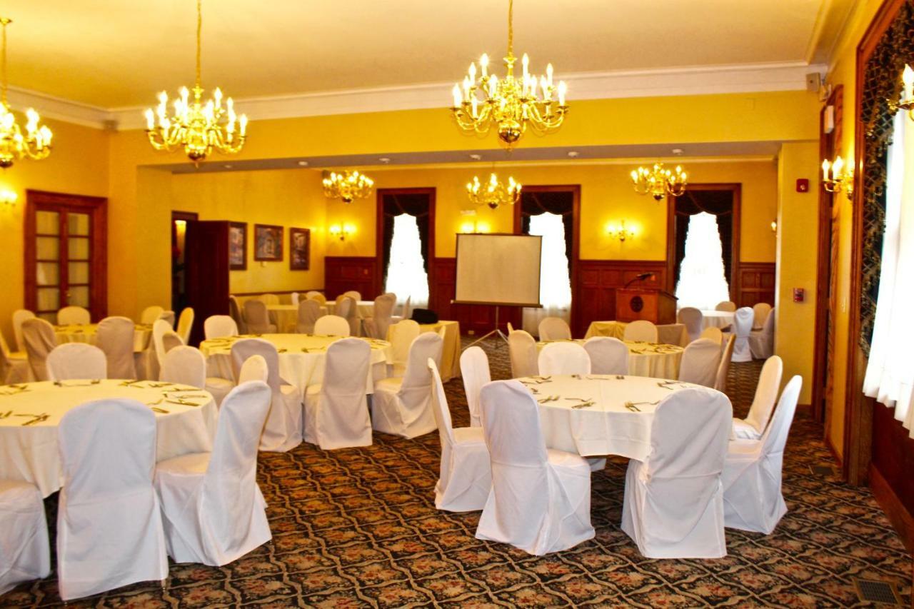 סקנקטדי The Stockade Inn מראה חיצוני תמונה