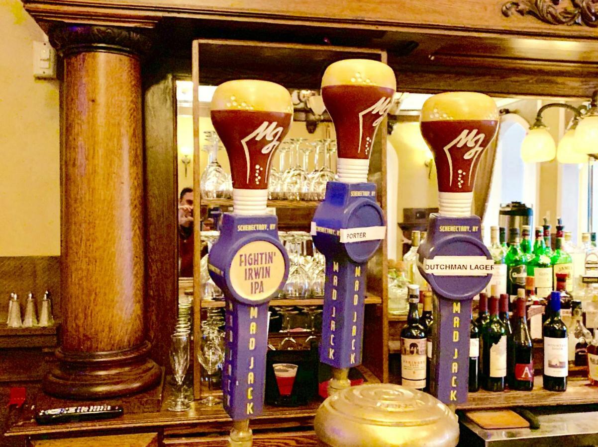 סקנקטדי The Stockade Inn מראה חיצוני תמונה